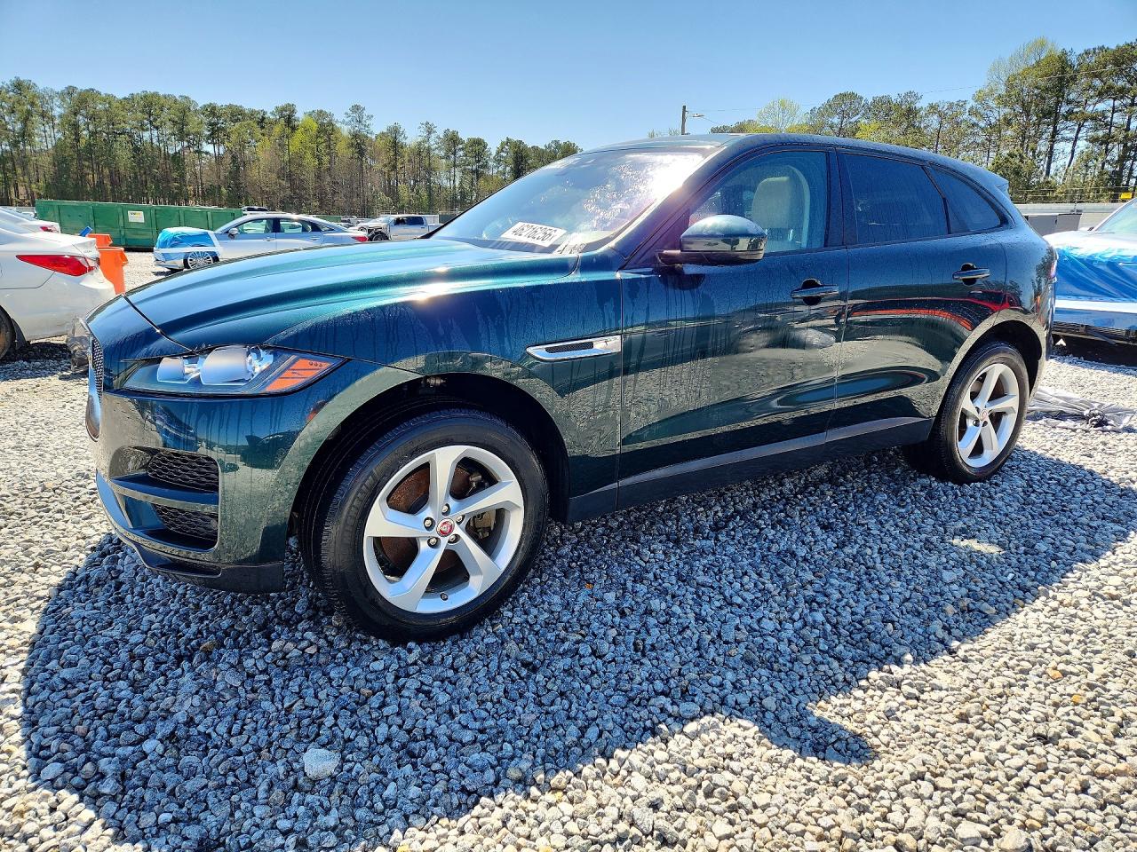 Salvage Jaguar F-PACE Image