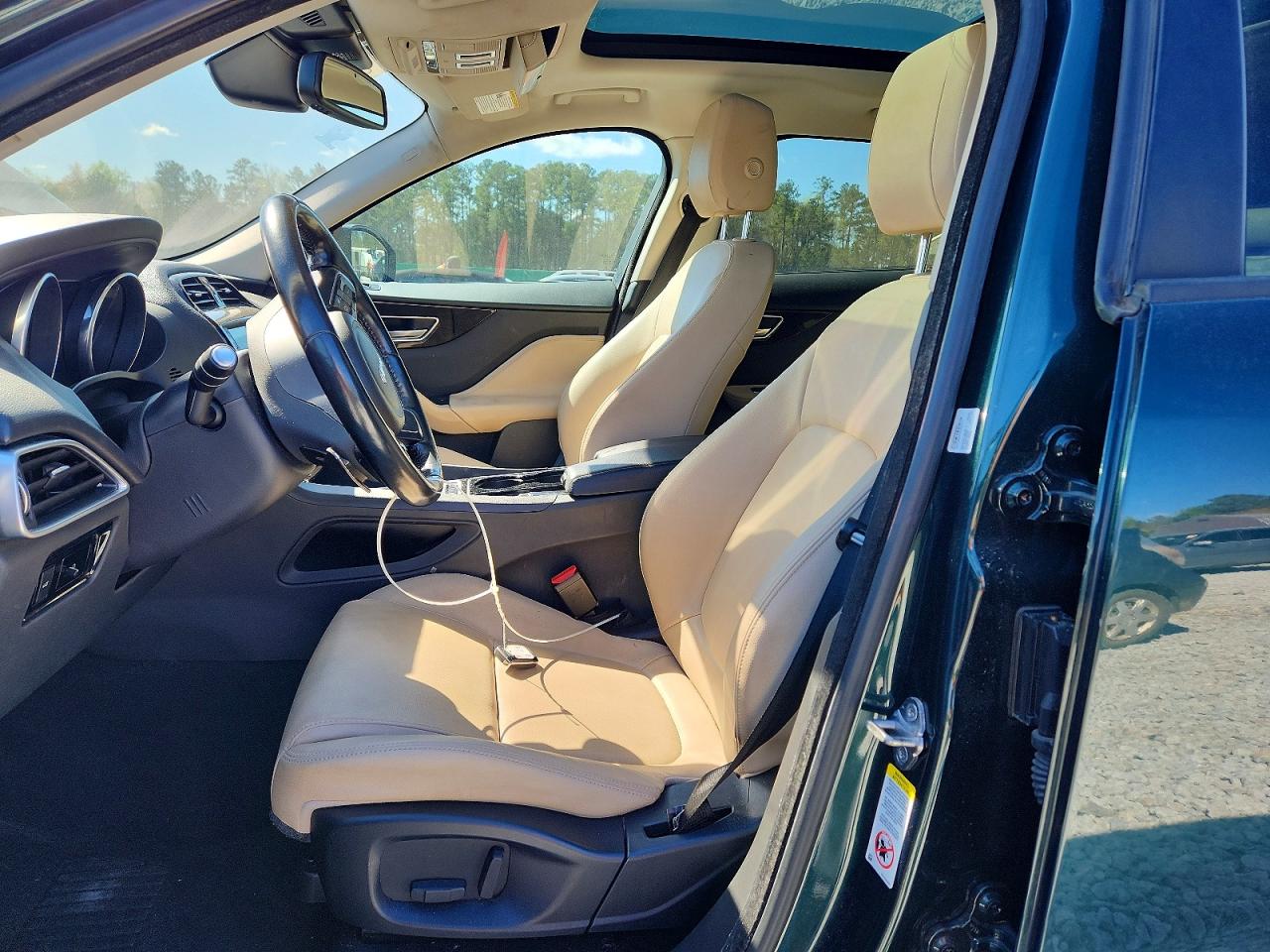 Jaguar F-PACE Premium