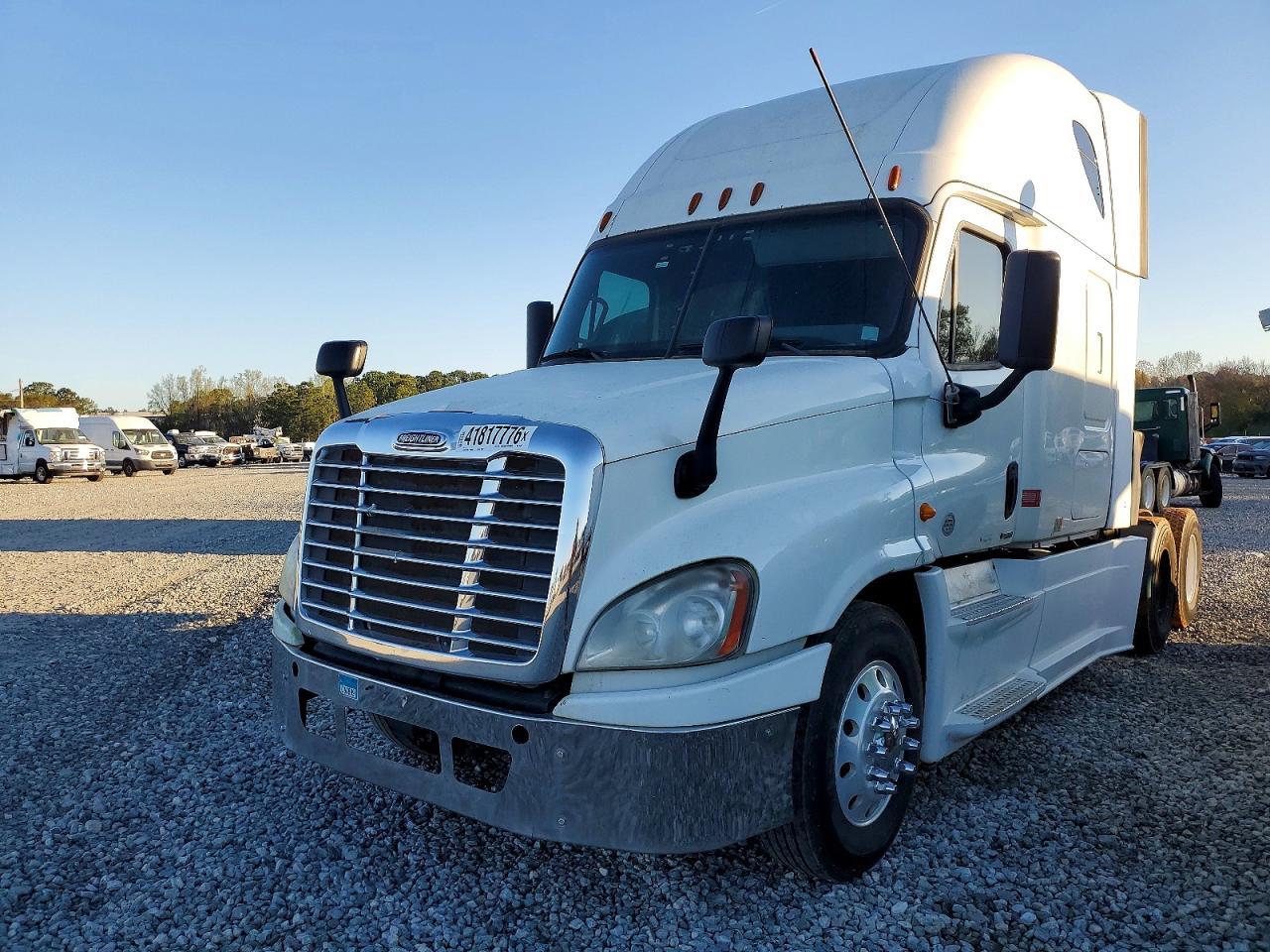 Freigliner Cascadia 125