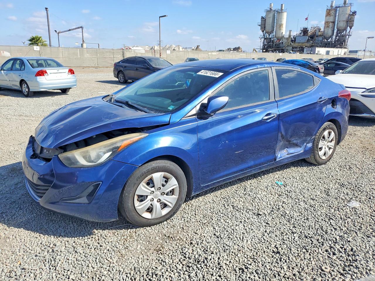 Salvage Hyundai ELANTRA Image