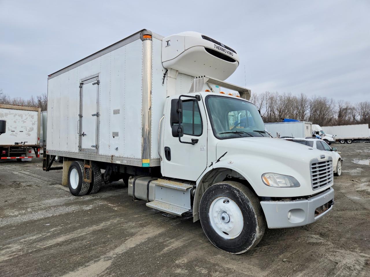 Salvage Freightliner M2 Image