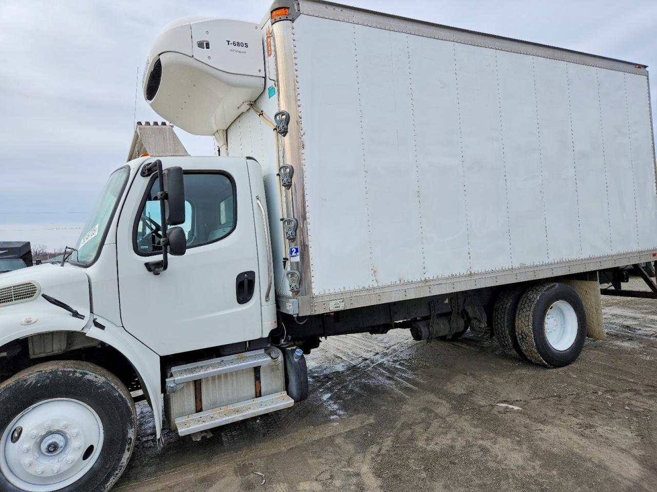 Freightliner M2