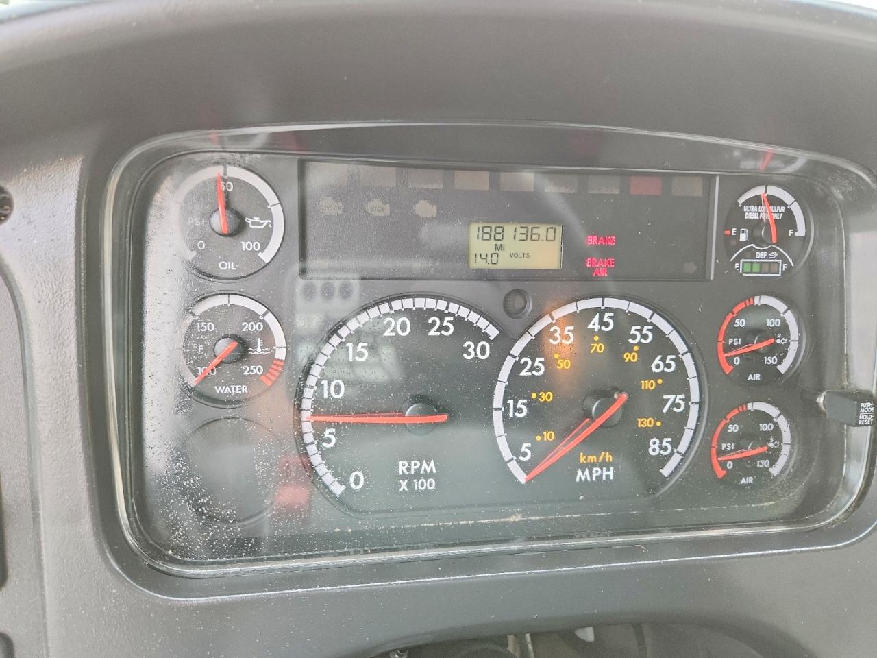 Freightliner M2
