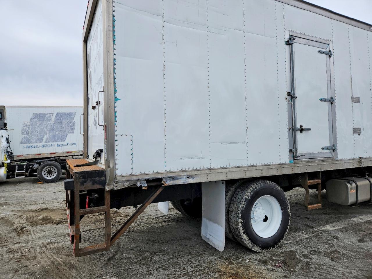 Freightliner M2