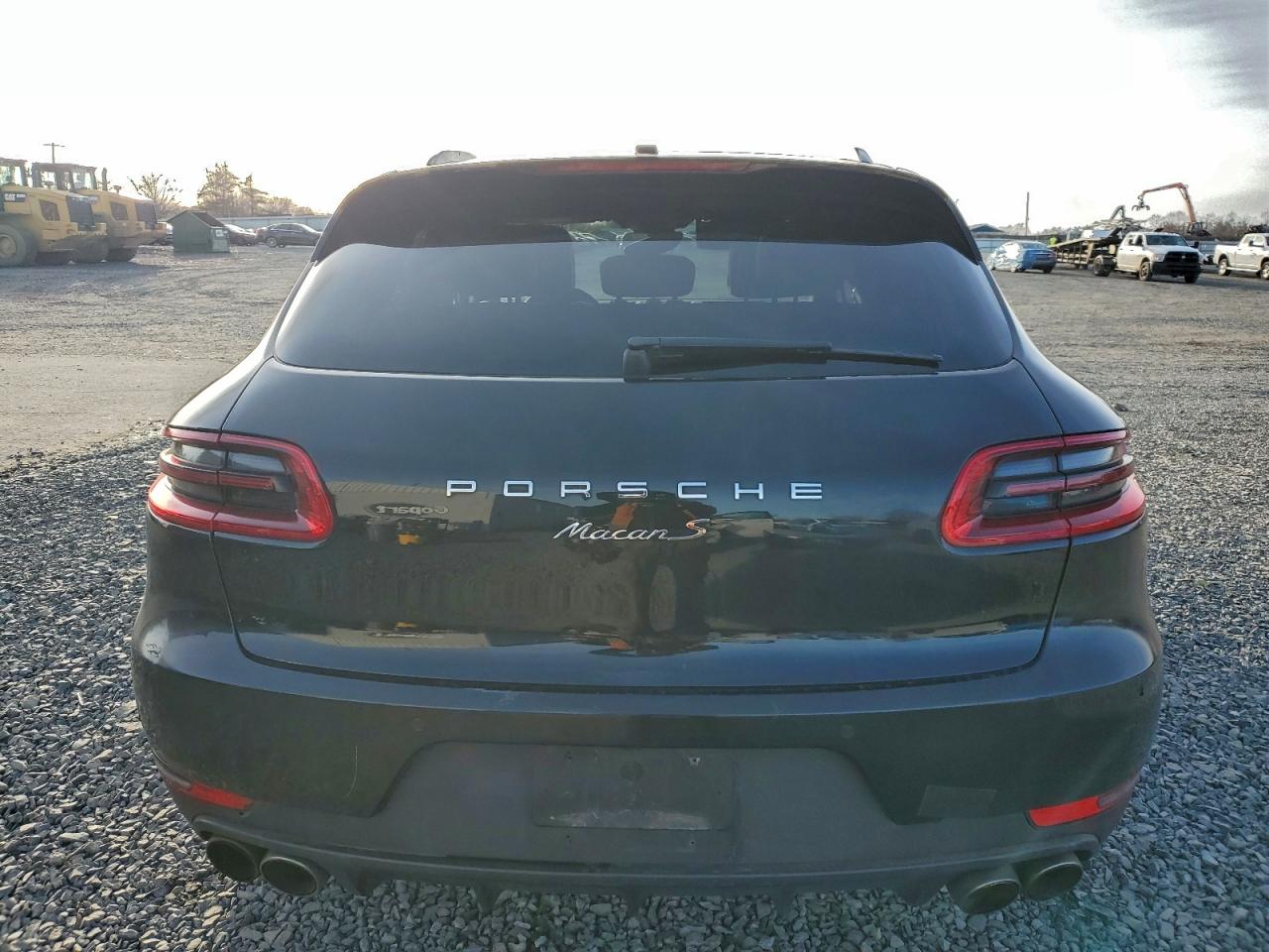 Porsche Macan S