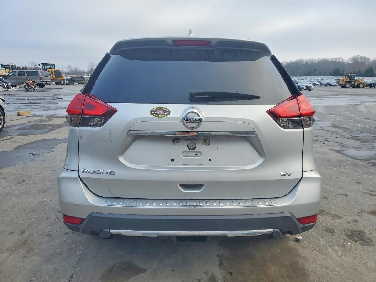 Nissan Rogue S