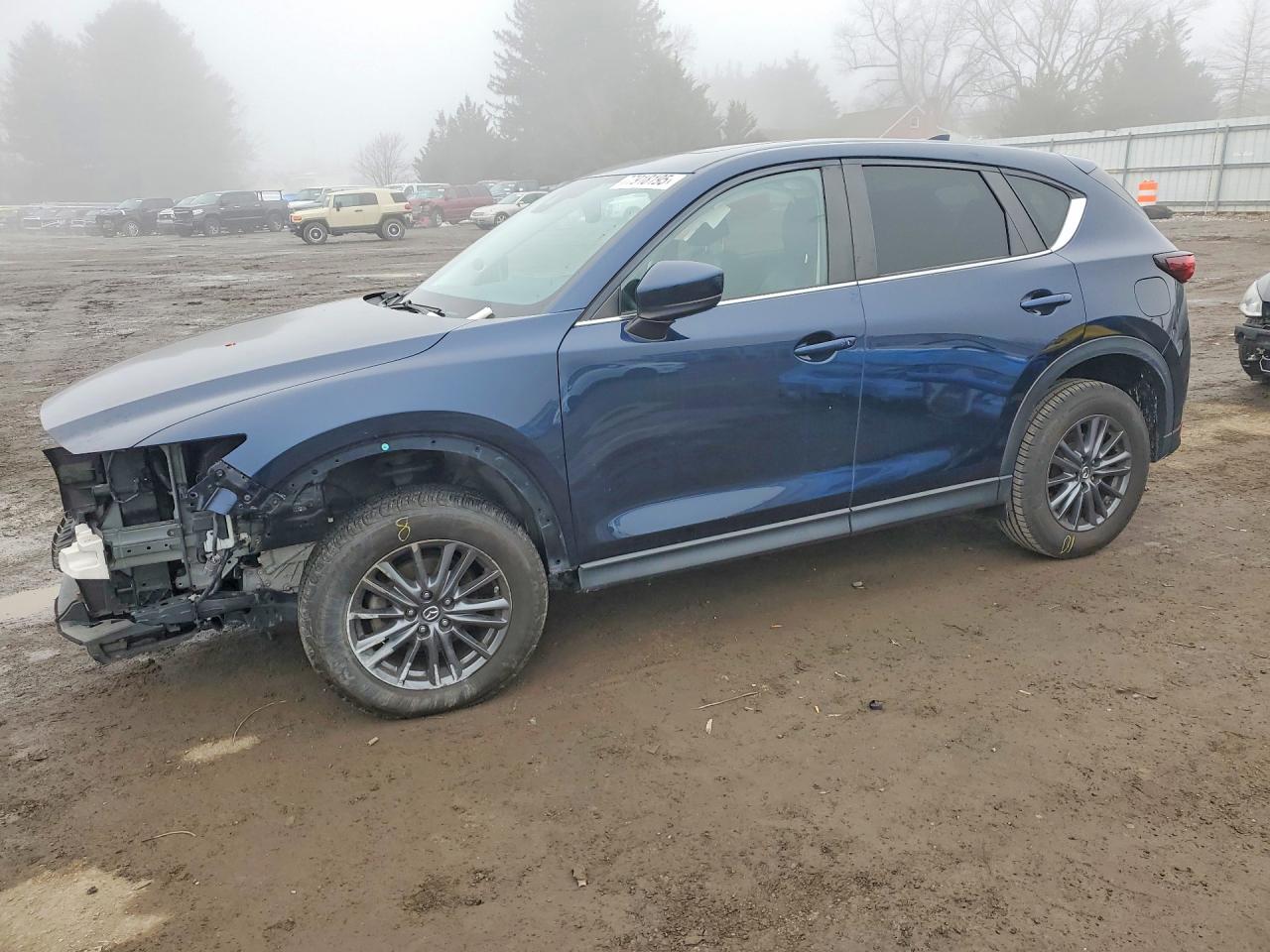 Salvage Mazda Cx Image