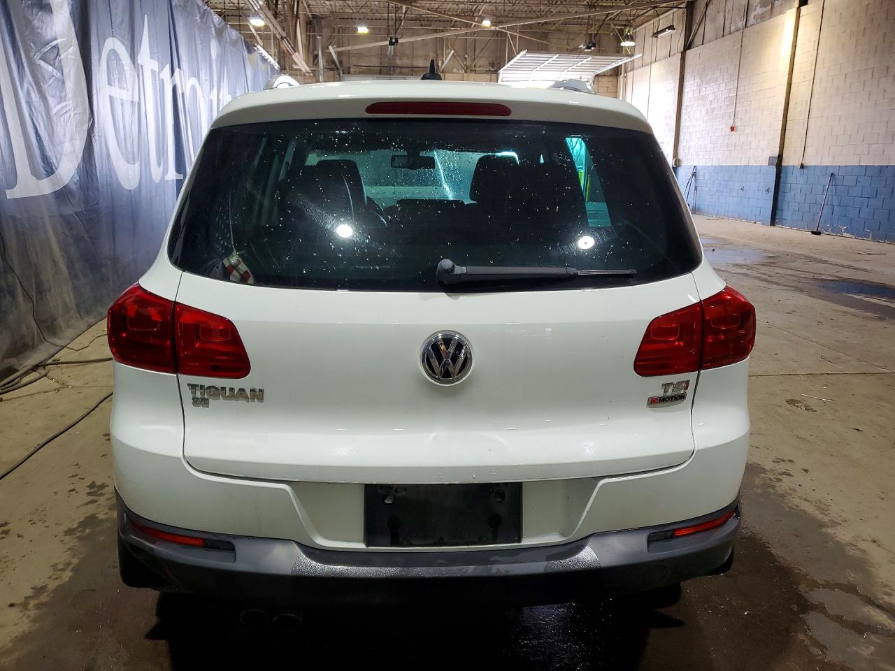 Volkswagen Tiguan S