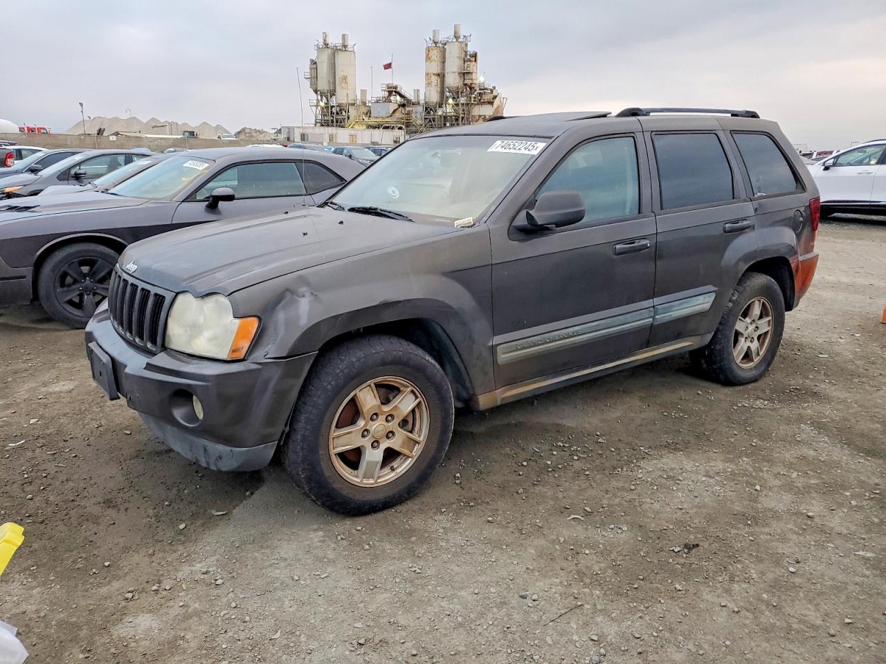 Salvage Jeep Grand Cherokee Image