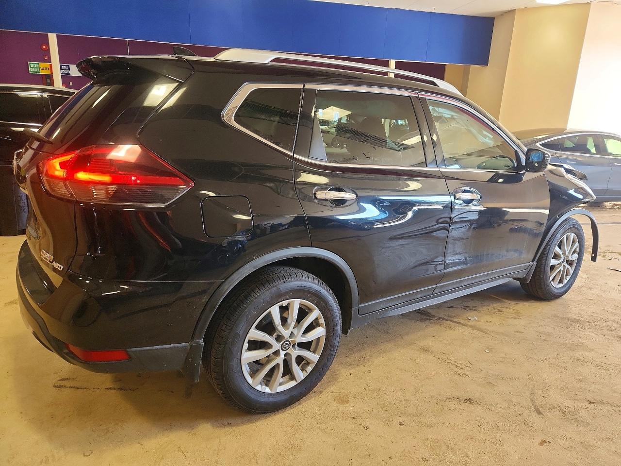 Nissan Rogue S