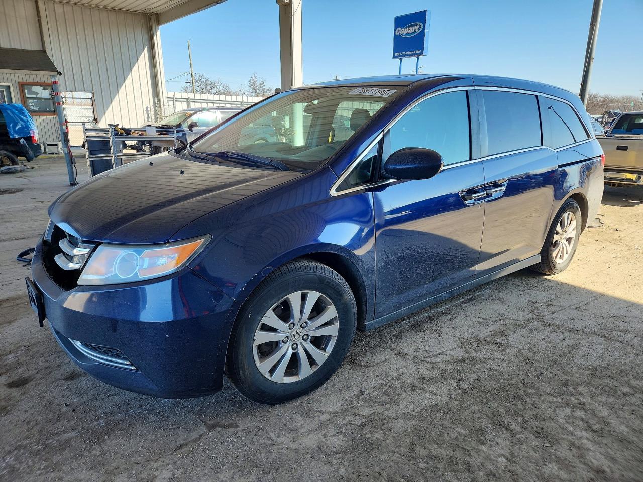 Salvage Honda Odyssey Image