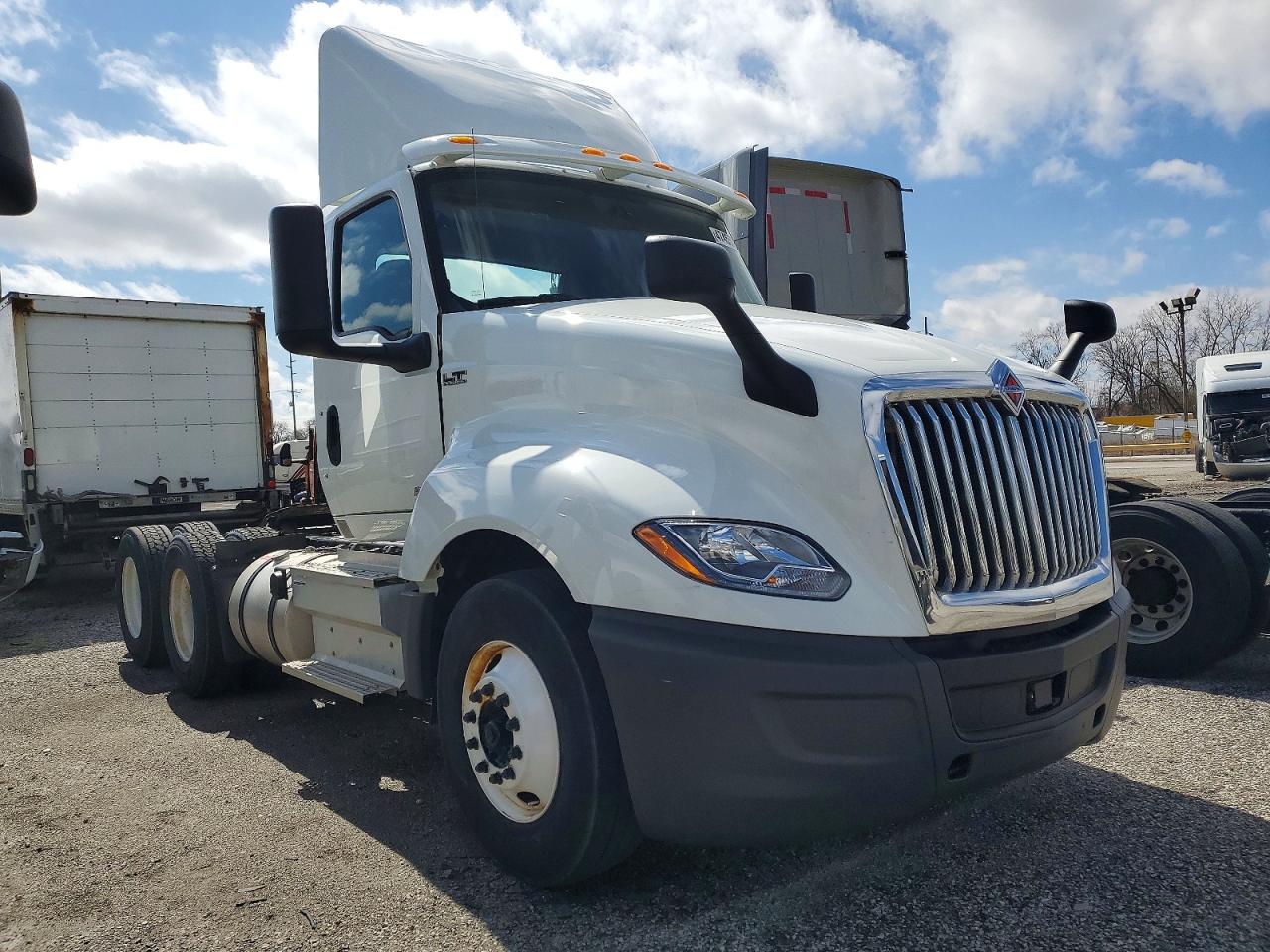 Salvage International Lt625 Image