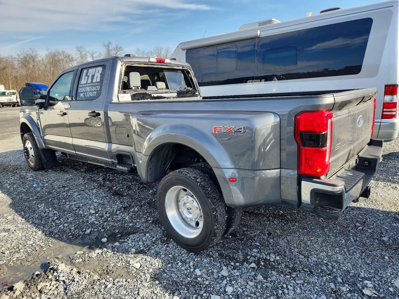Ford F-450 Super Duty