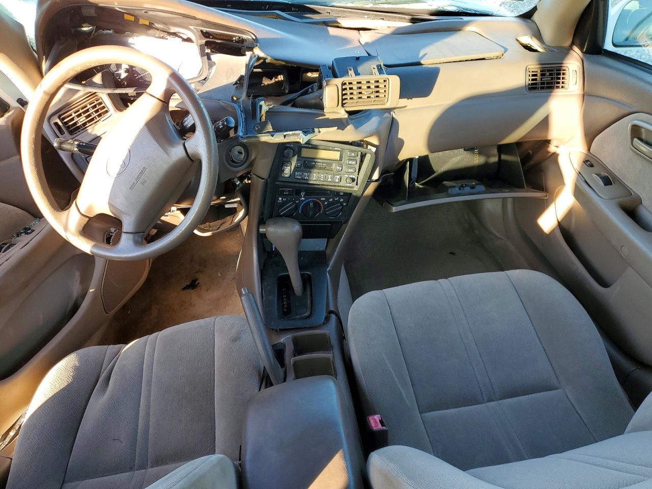 Toyota Camry Ce