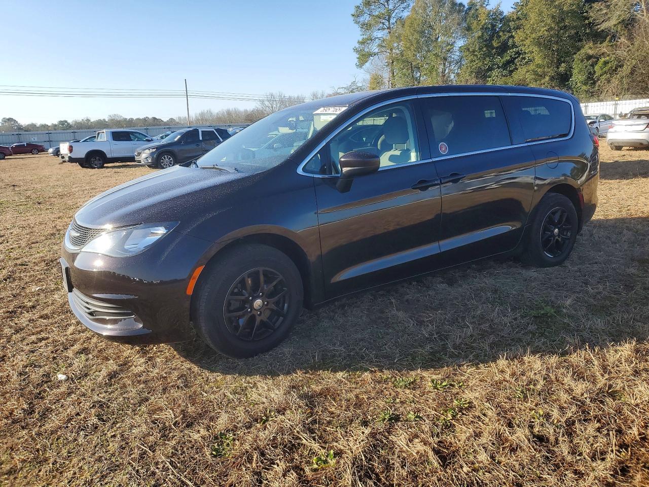 Salvage Chrysler Pacifica Image