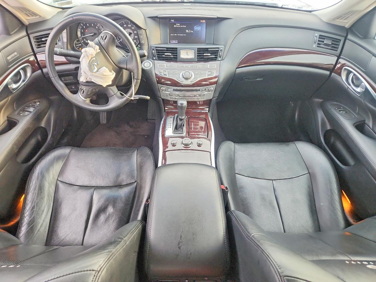 INFINITI M37 X