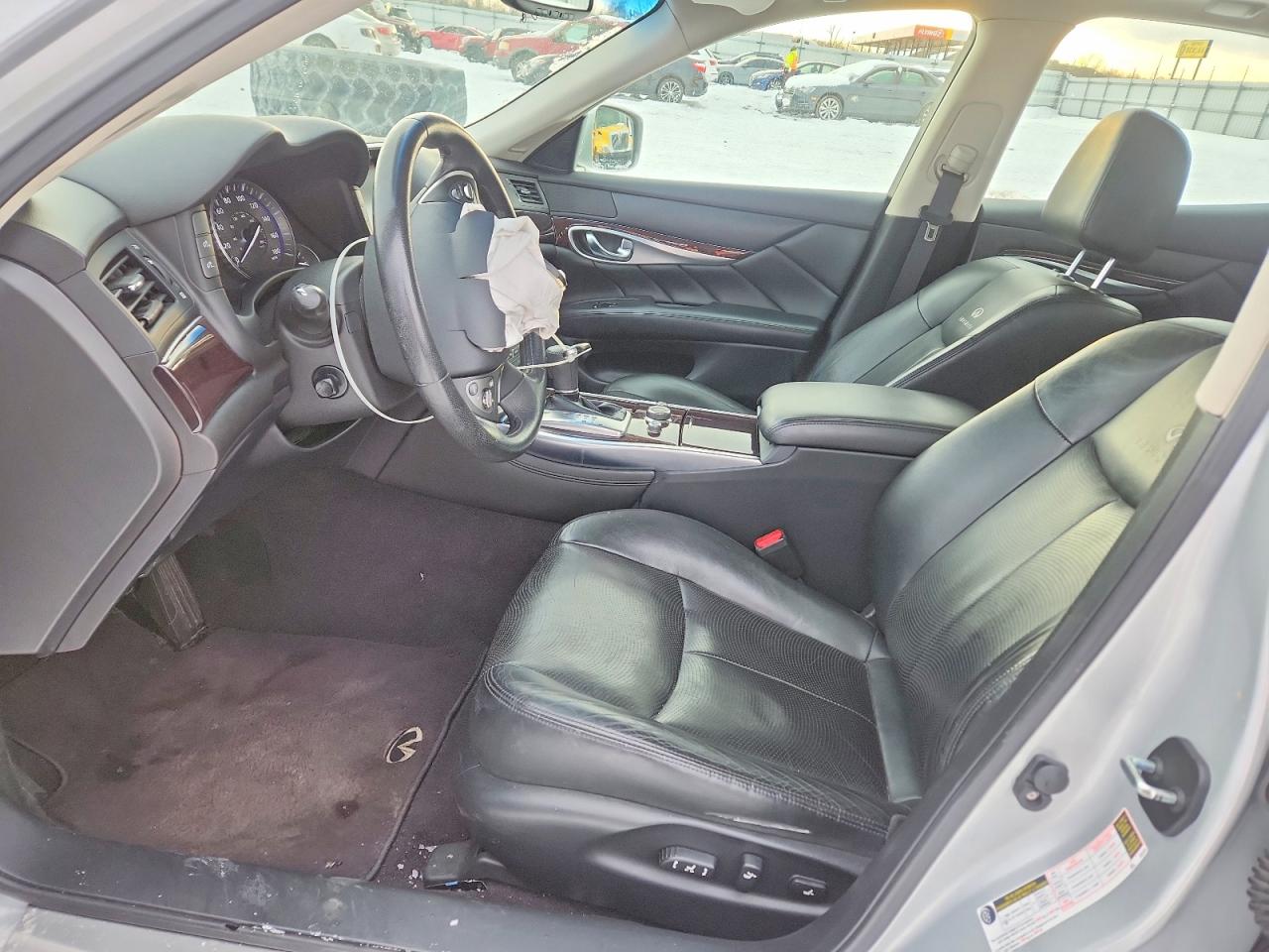 INFINITI M37 X
