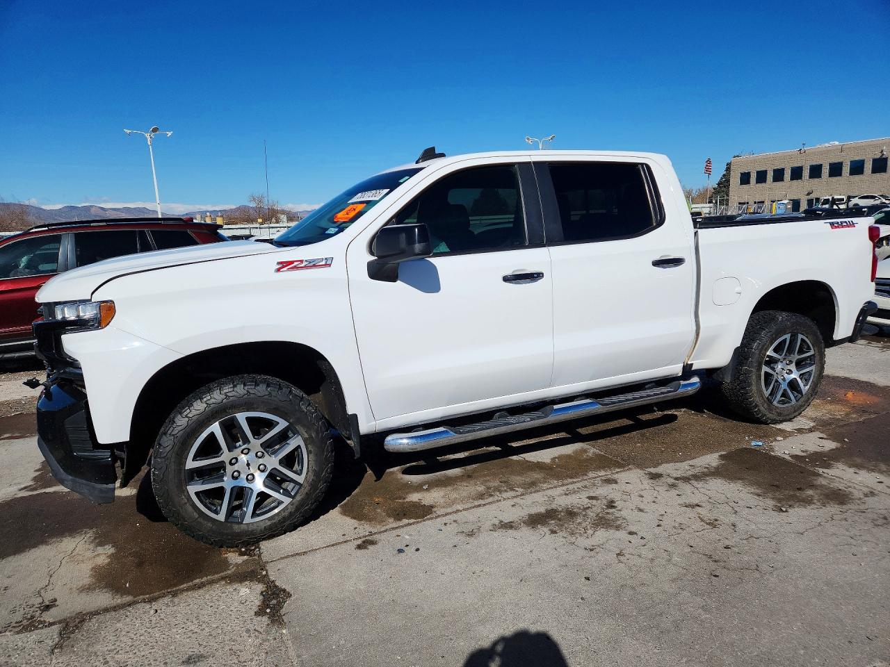 Salvage Chevrolet Silverado Image