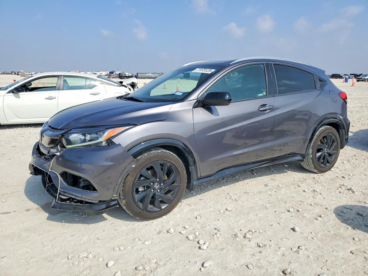 Salvage Honda HR-V Image