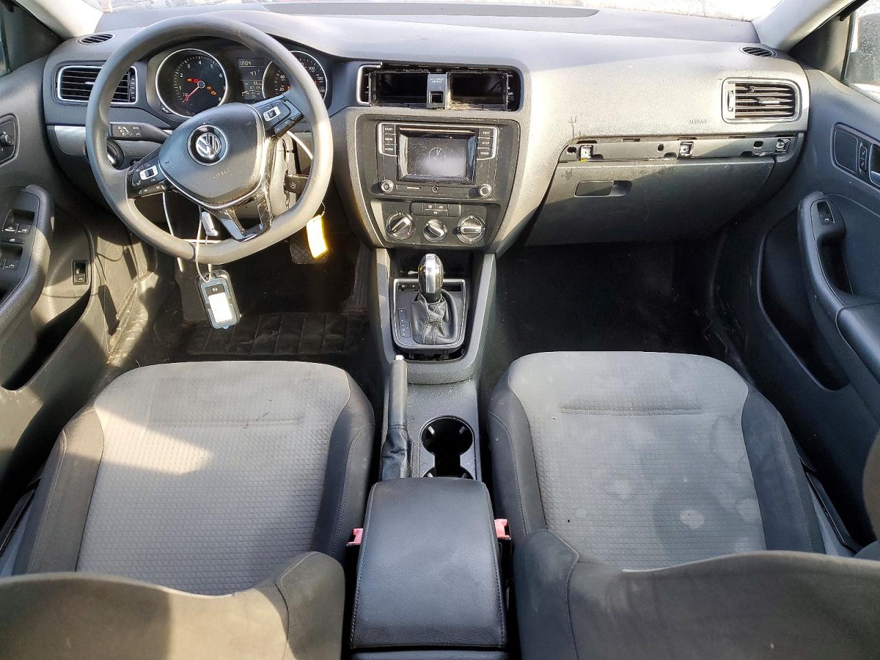 Volkswagen Jetta S