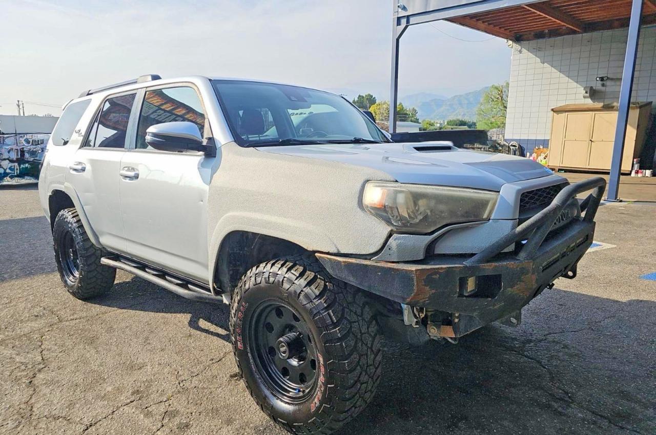 Salvage Toyota 4Runner Image