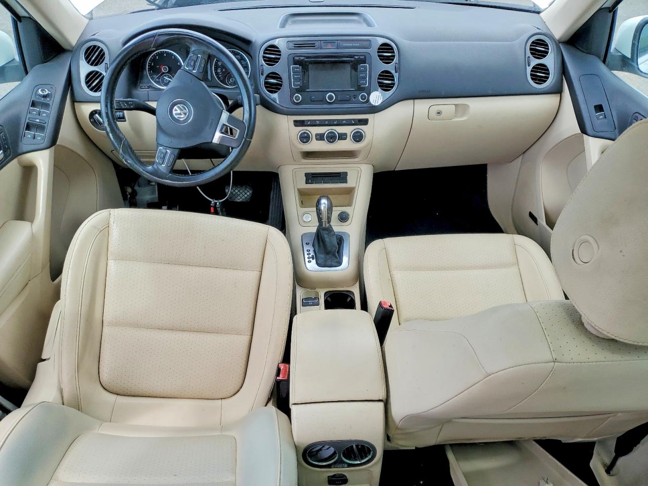 Volkswagen Tiguan S