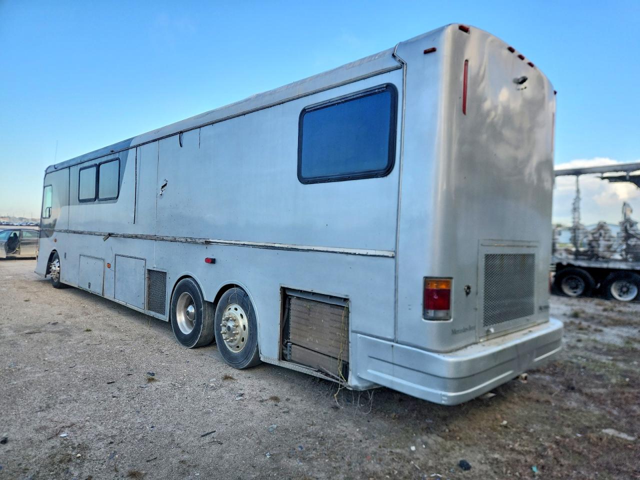 Freigliner Chassis M Line Shuttle Bus