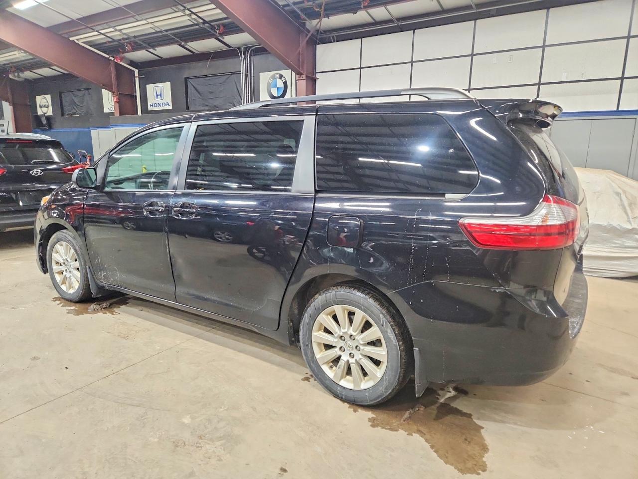 Toyota Sienna Le