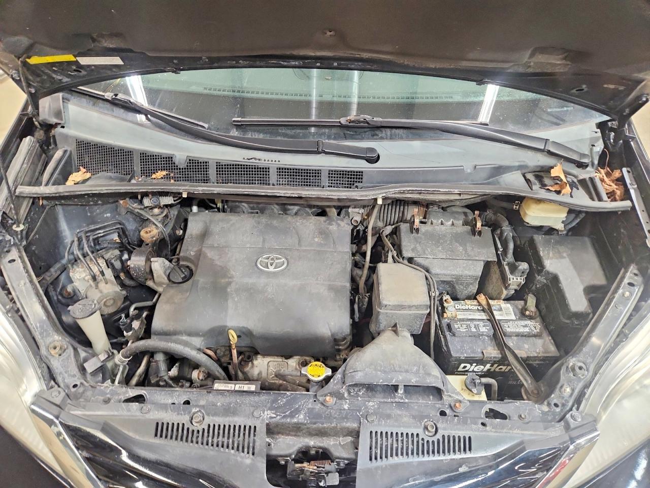 Toyota Sienna Le