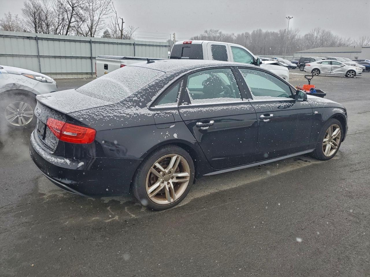 Audi A4 Premium S-line
