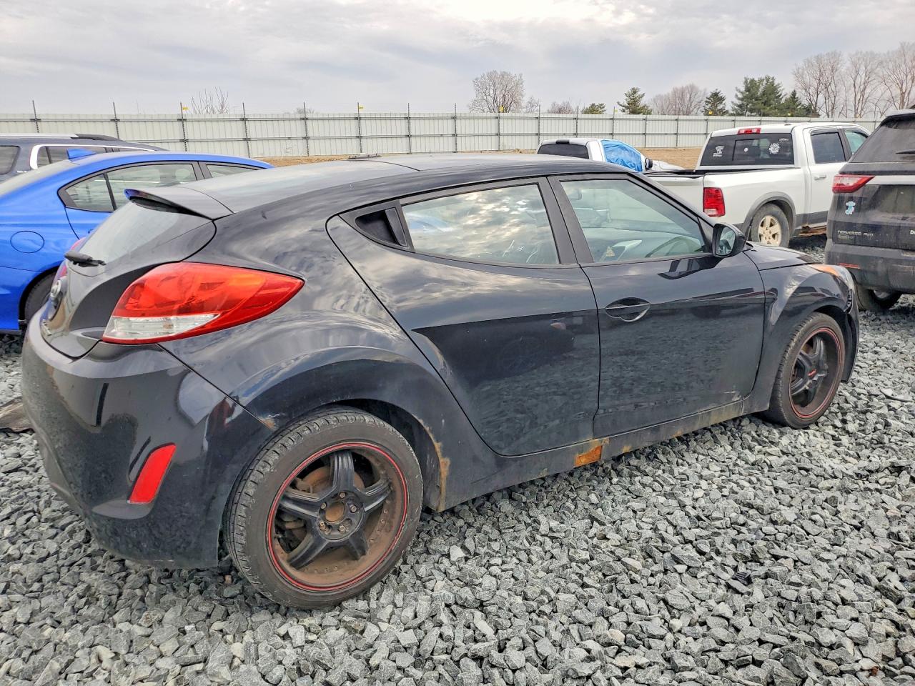Hyundai VELOSTER Base