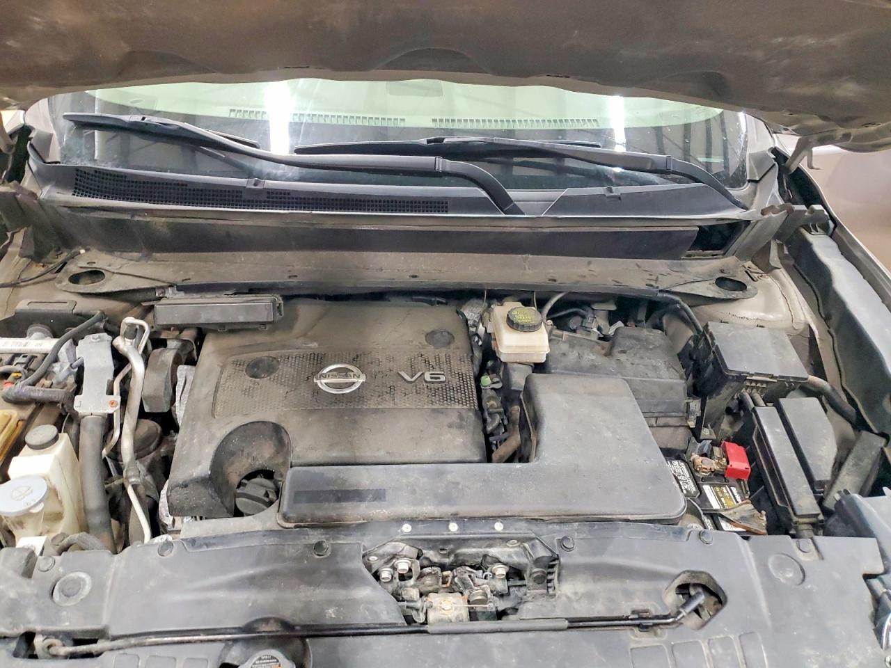 Nissan Pathfinder S