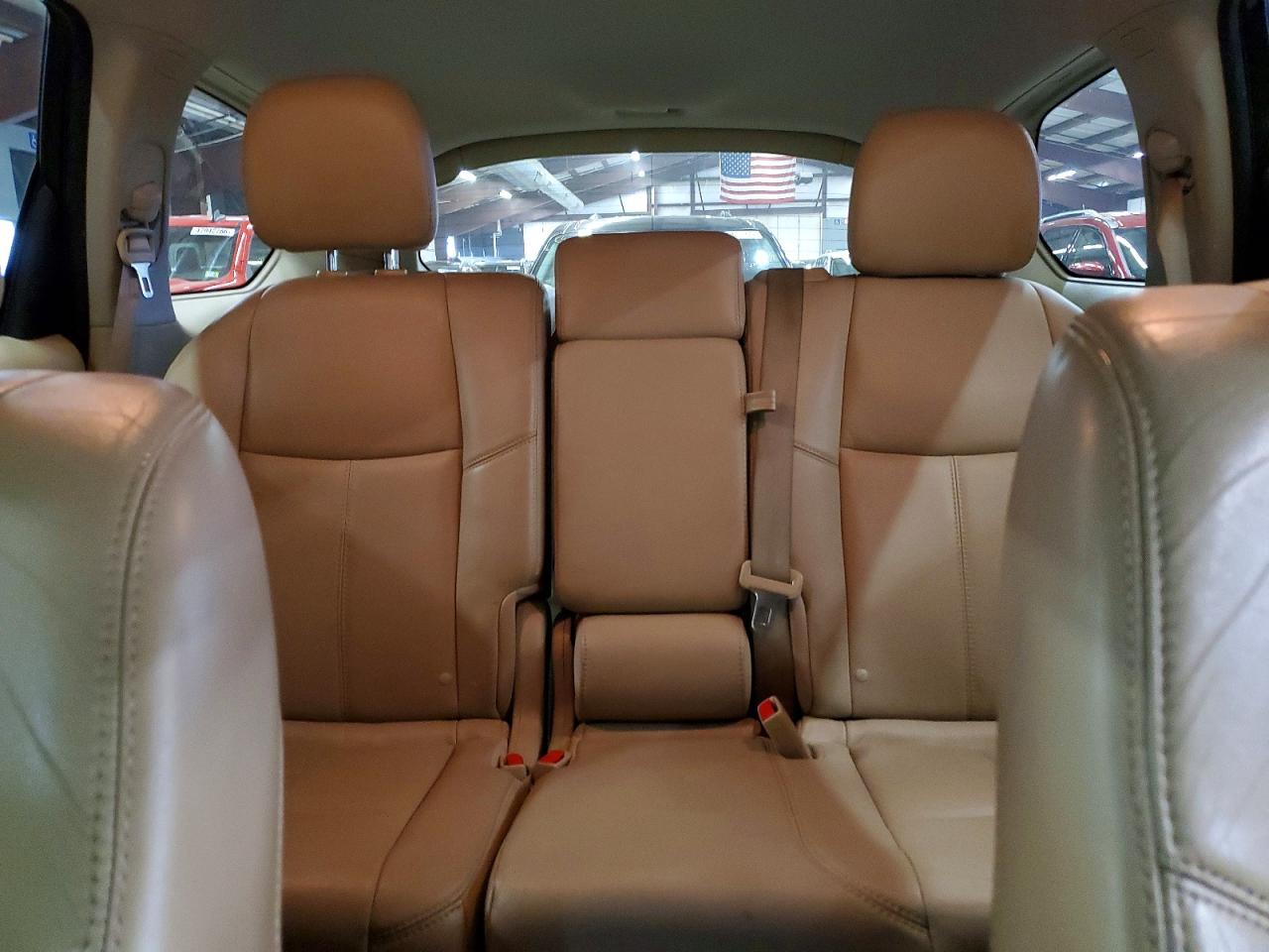 Nissan Pathfinder S