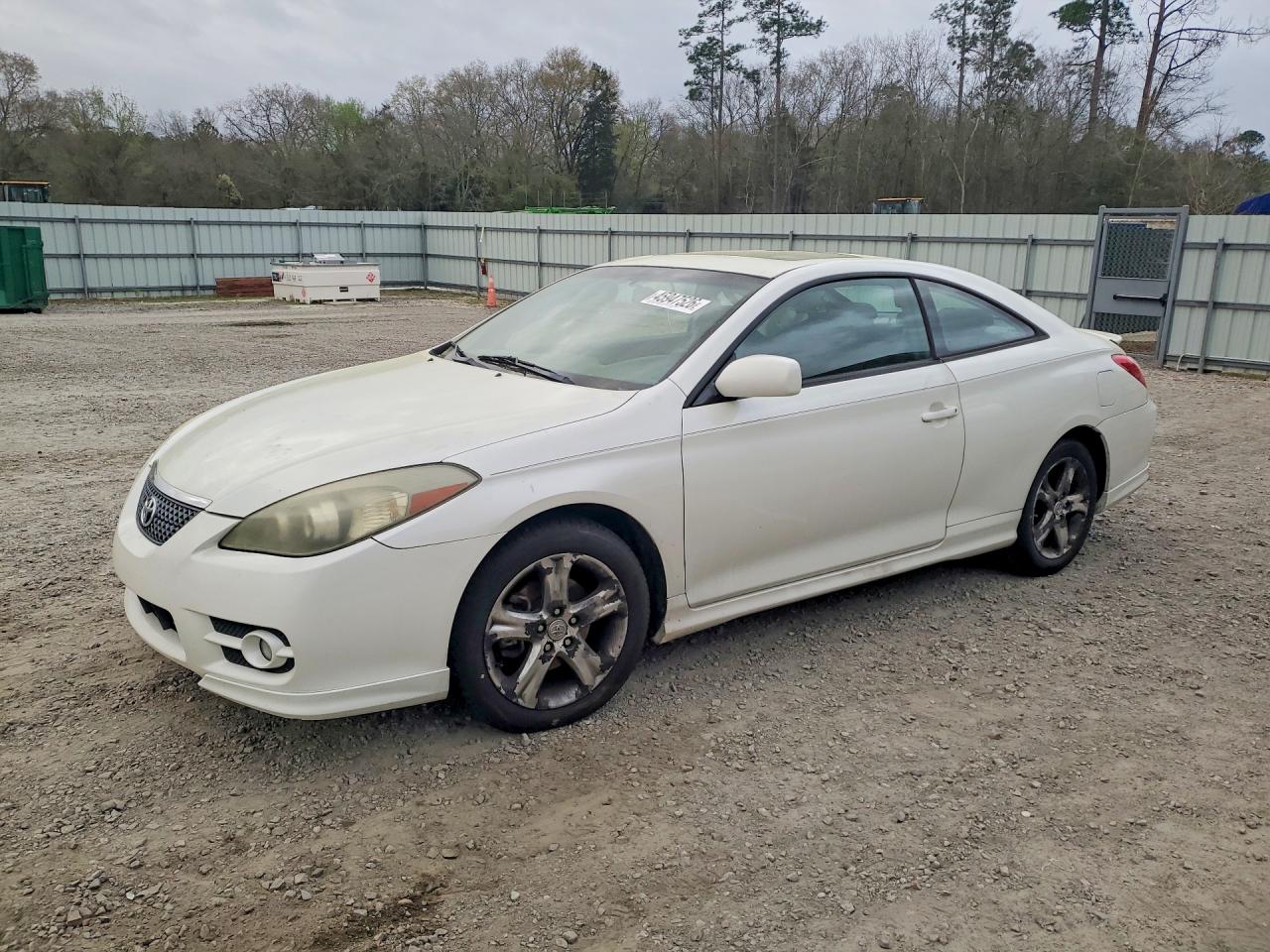 Salvage Toyota Camry Image
