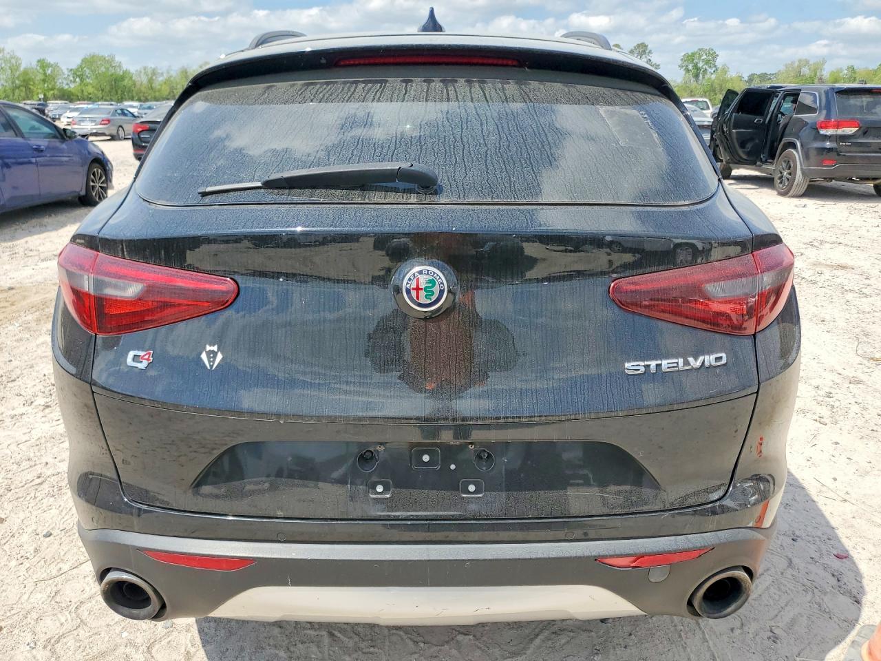 Alfa Romeo Stelvio Ti Sport