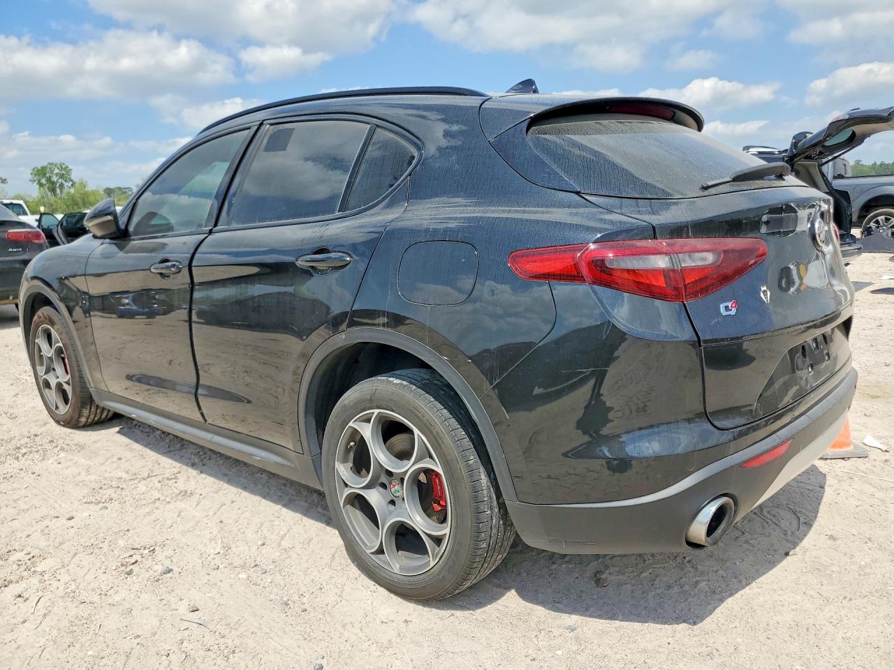 Alfa Romeo Stelvio Ti Sport