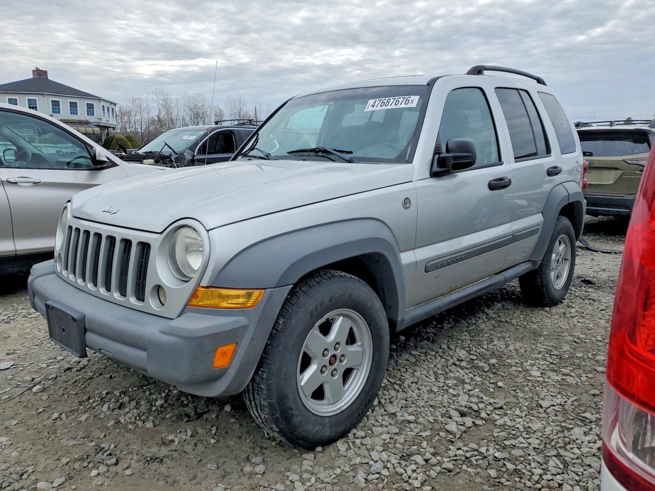 Salvage Jeep Liberty Image