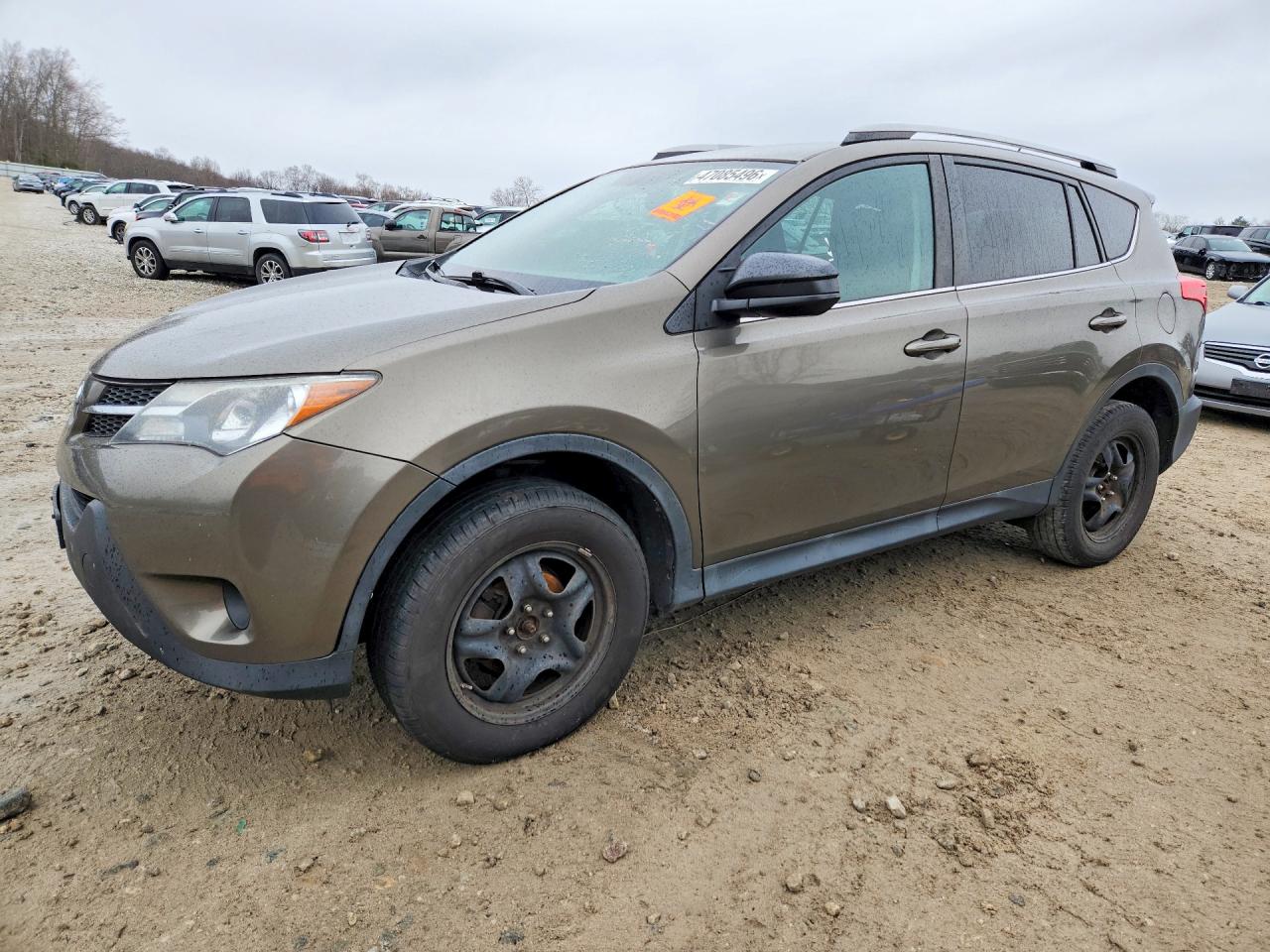 Salvage Toyota RAV4 Image