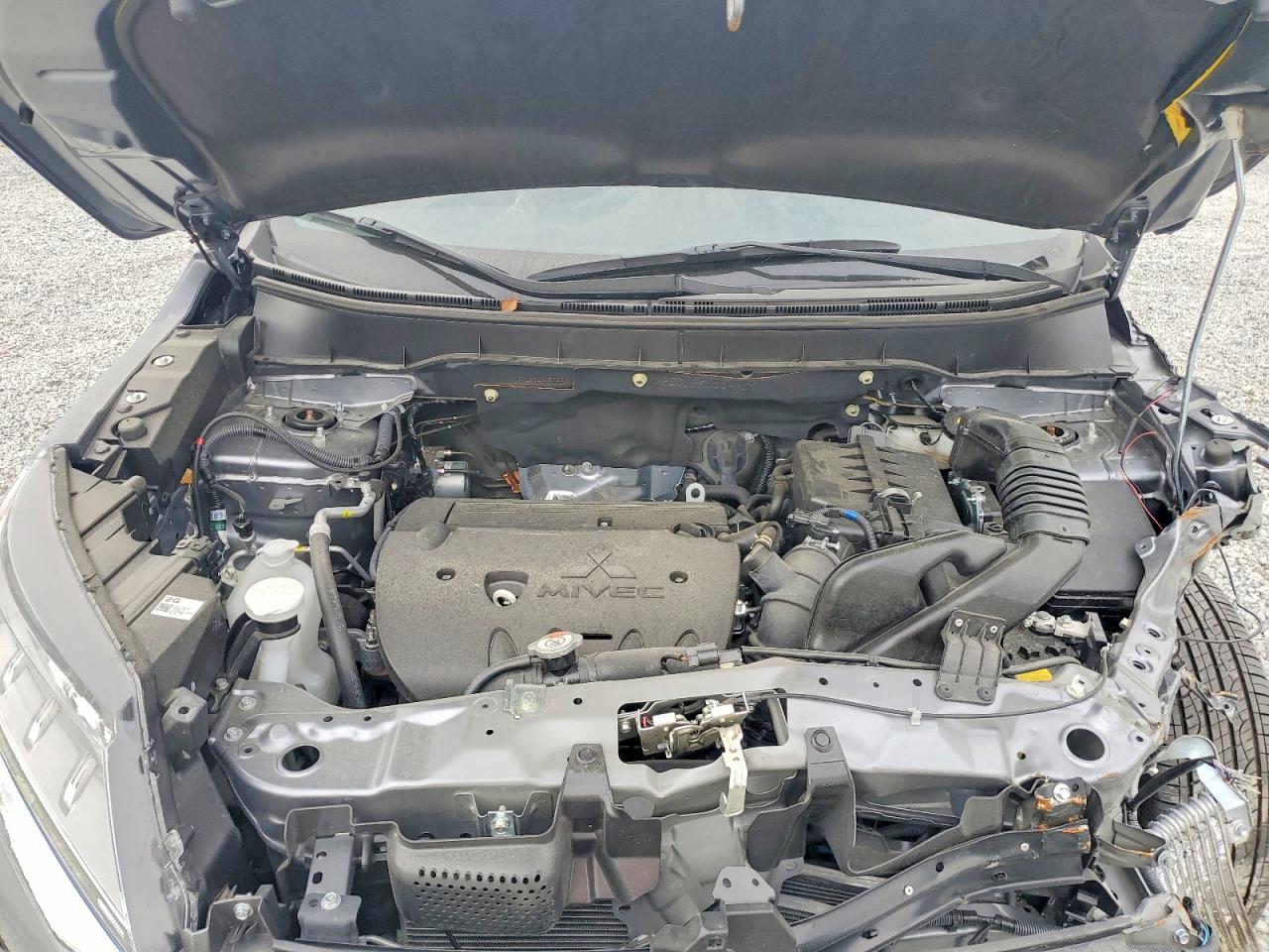 Mitsubishi Outlander S
