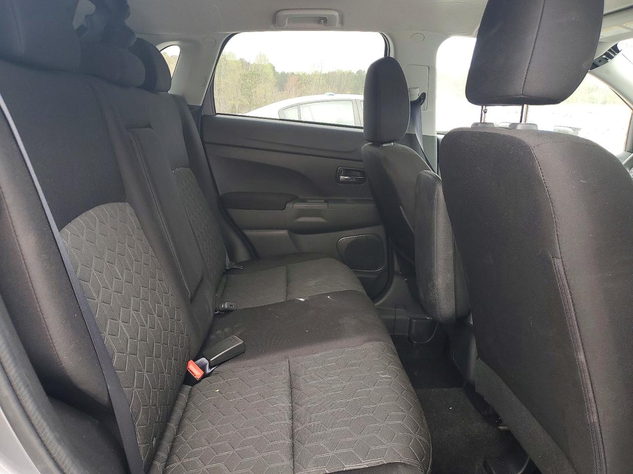 Mitsubishi Outlander S