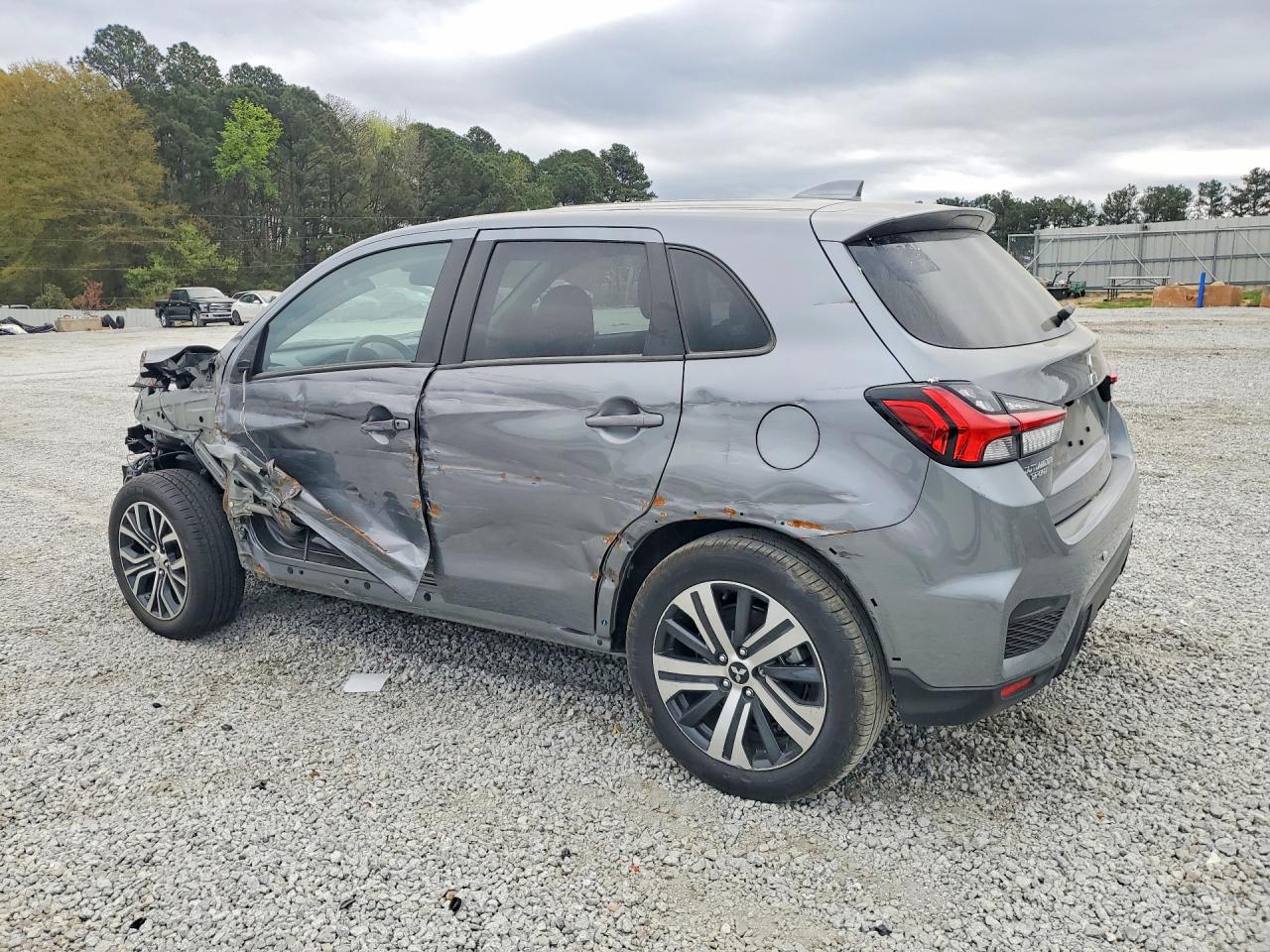 Mitsubishi Outlander S