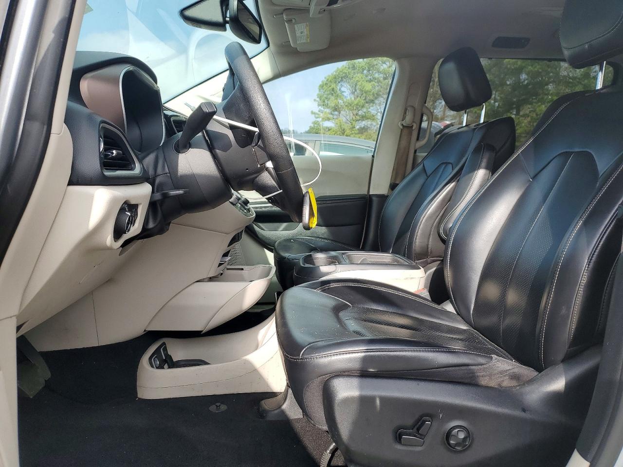 Chrysler Minivan Lxi