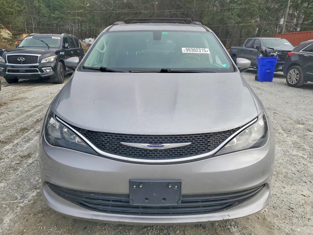 Chrysler Minivan Lxi