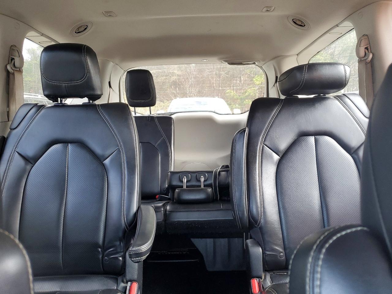 Chrysler Minivan Lxi