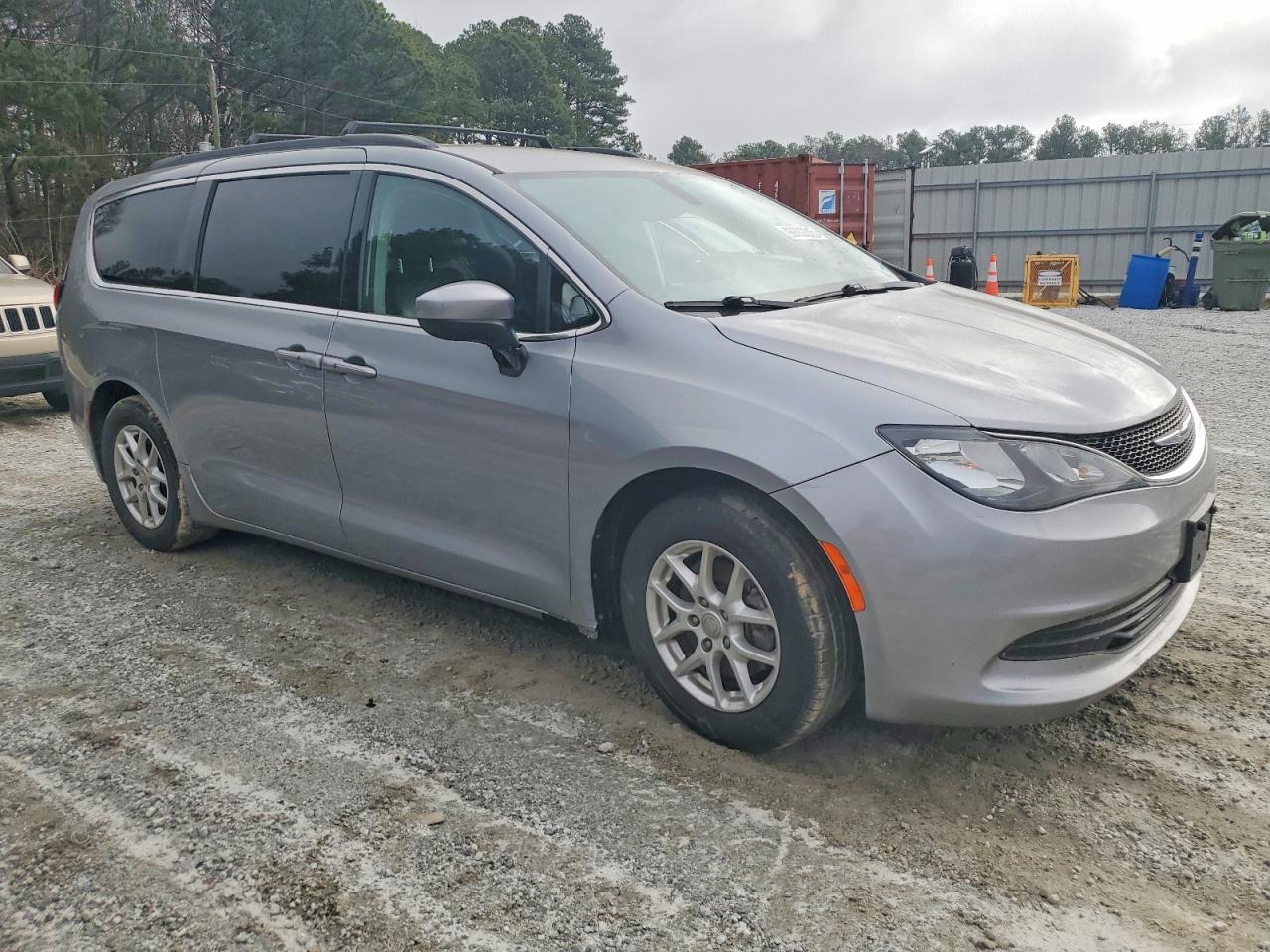 Chrysler Minivan Lxi