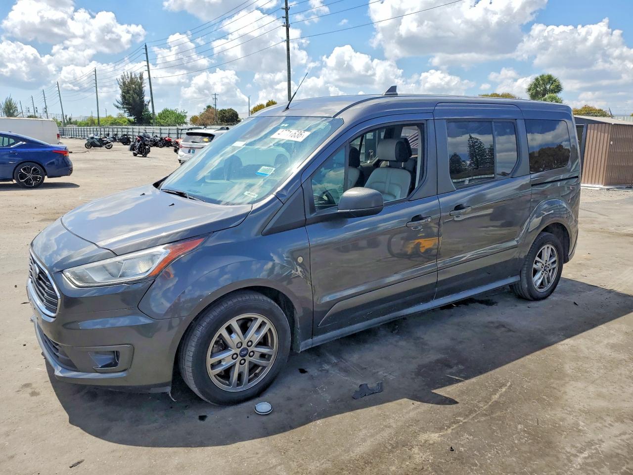 Salvage Ford Transit Image