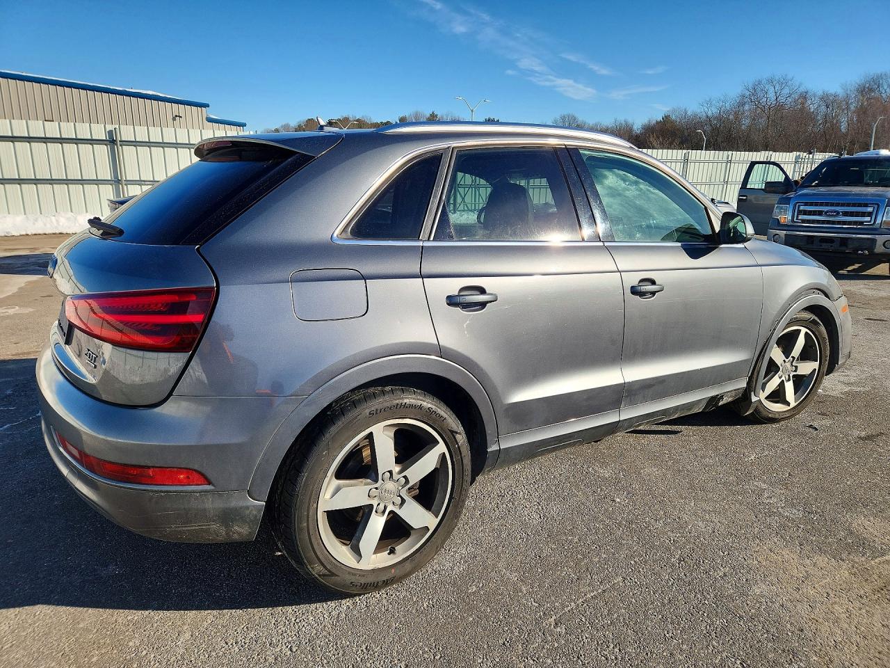 Audi Q3 Premium Plus