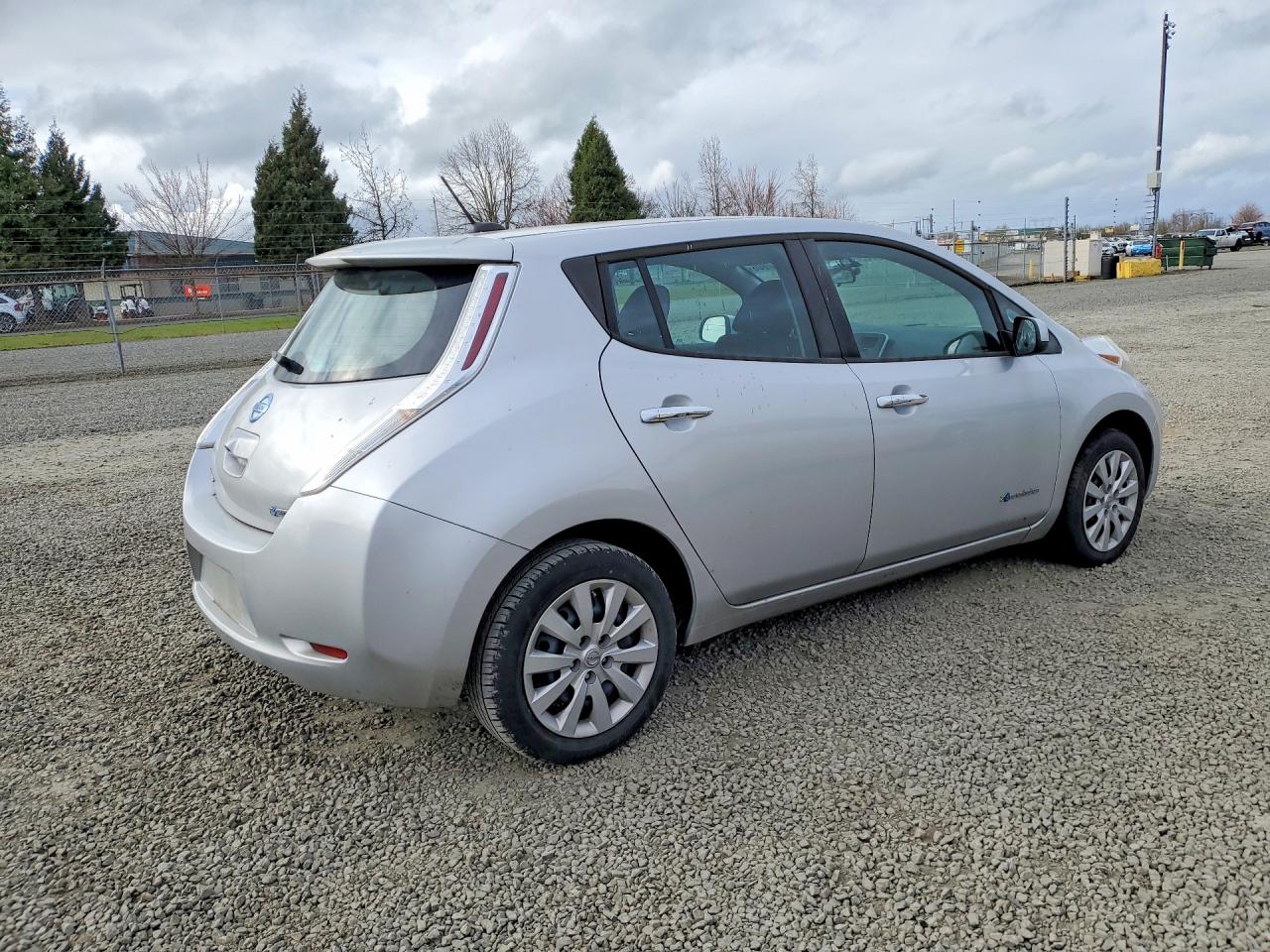 Nissan LEAF S