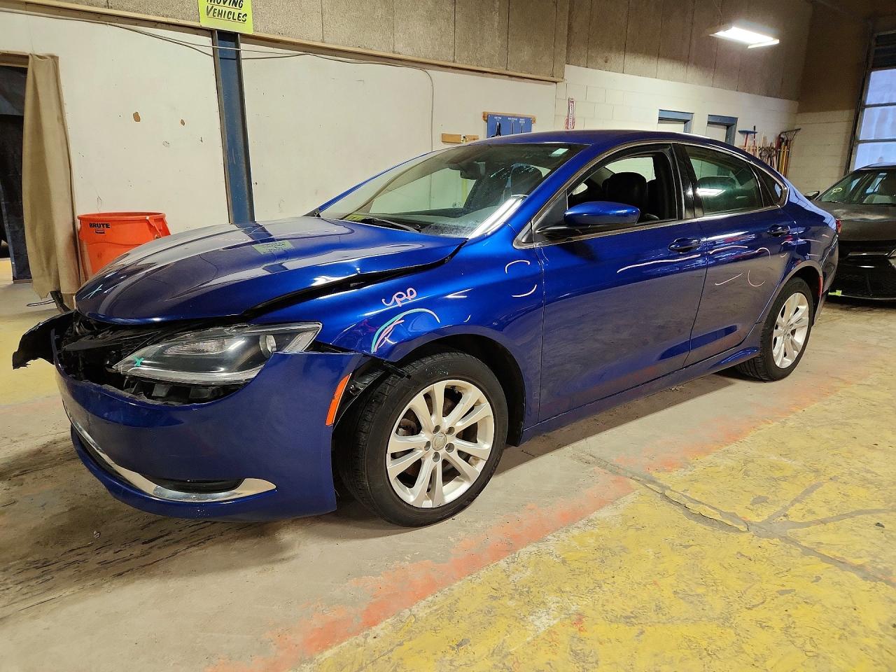 Salvage Chrysler 200 Image