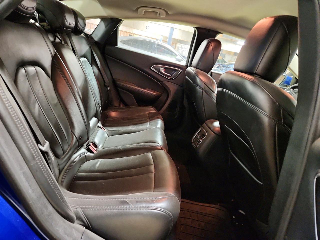 Chrysler 200 Limited